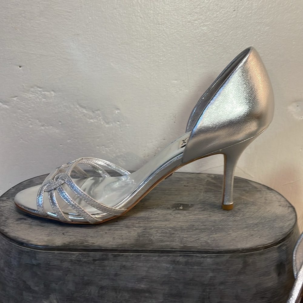 #0165 - Badgley Mischka Women's Silver Heels-Worn 1 time-7 - Picture 4 of 12